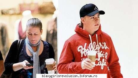 :rotfl: 
si mie imi zic :rotfl: 
fara motiv :rolleyes:  :nebun: tokio hotel