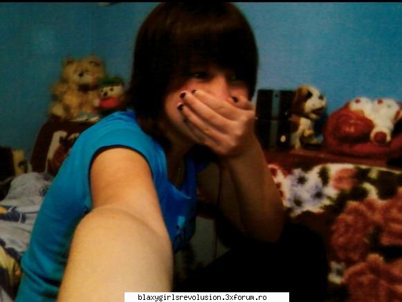 hai am tr 3 poza pe tellu lu fr..
ji bla bla bla :rotfl:  :rotfl:  :rotfl:  :rotfl: є