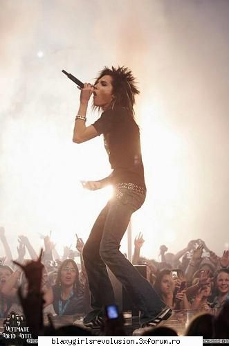 nu mil fur u  :limba: 
k el luv pe mn :nebun:  :nebun:  :nebun:  tokio hotel