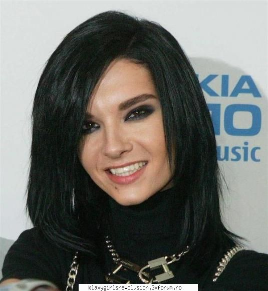 noua freza :nebun: 


deshi imi placea mai mult cea veche :nebun:  :nod: tokio hotel