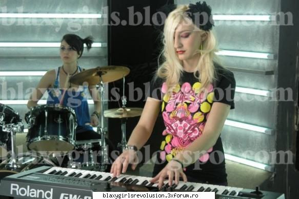 dear mama photoshoot svf