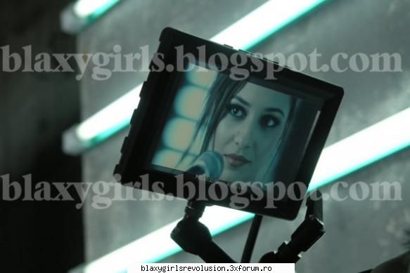 :nebun: dear mama photoshoot