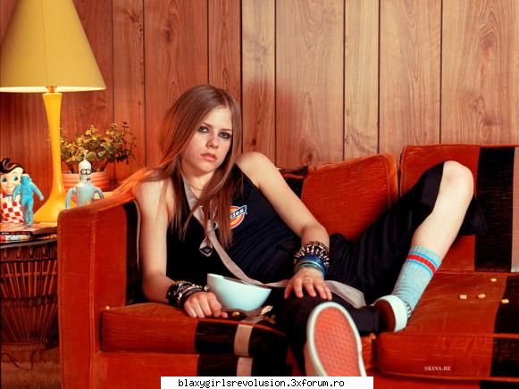 avril lavigne inca unul