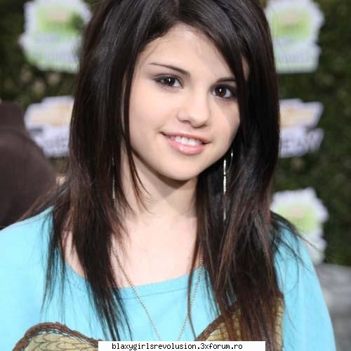 selena gomez ani, rivala lui miley liz